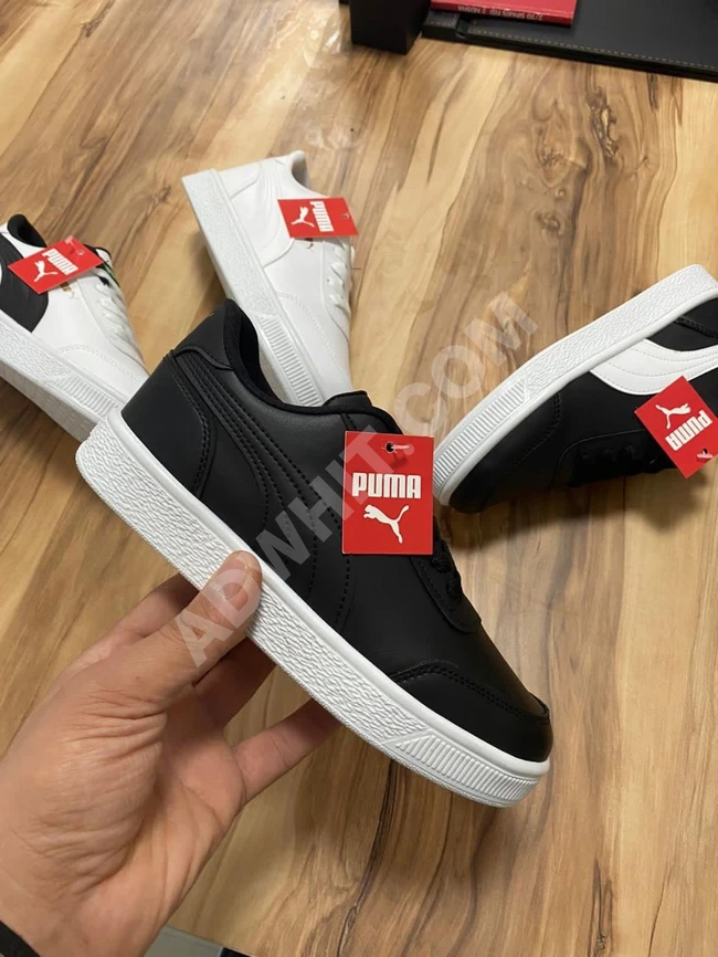 حذاء سبور ماركة 