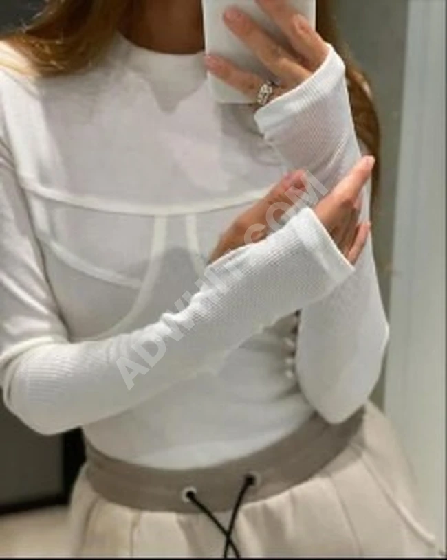 بلوزة نسائية