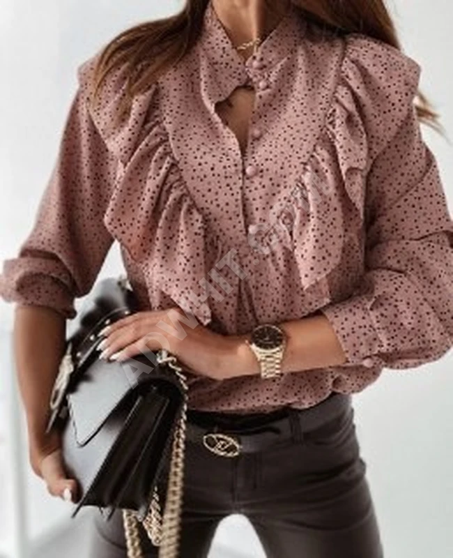 بلوزة نسائية