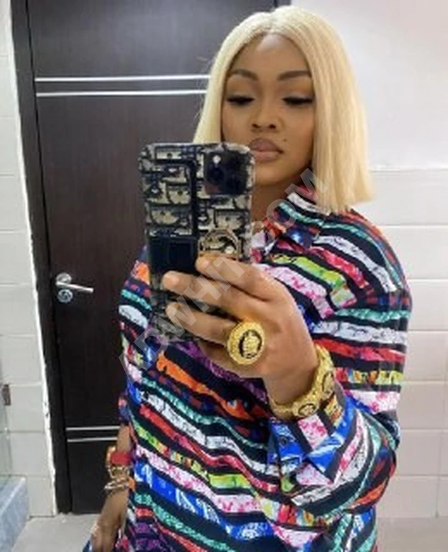 بيجامة نسائية