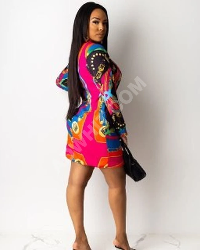 فستان نسائي