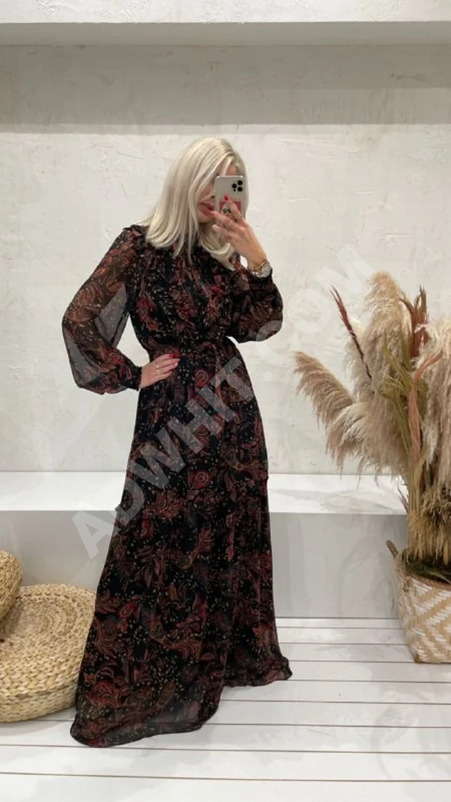 فستان نسائي