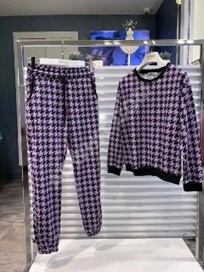 بيجامة نسائي