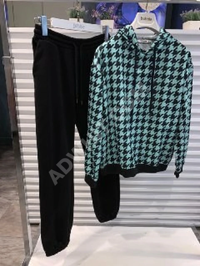 بيجامة نسائي