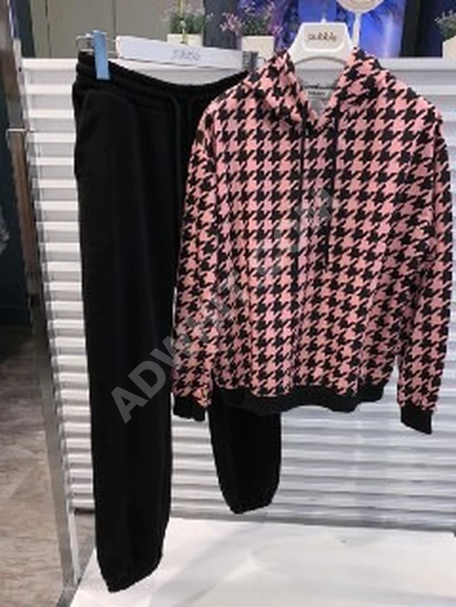 بيجامة نسائي