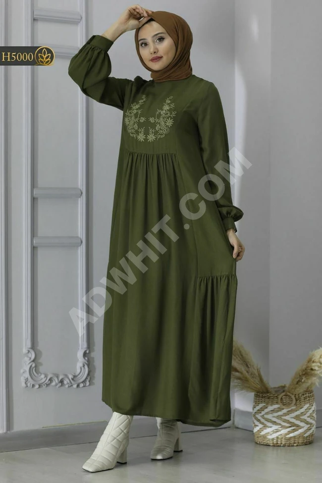 فستان نسائي