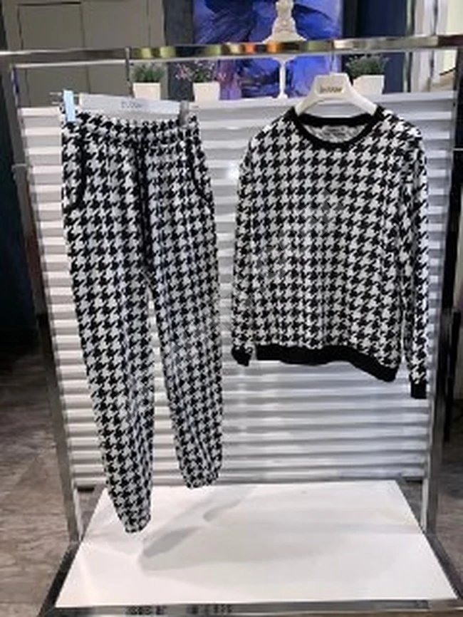 بيجامة نسائي