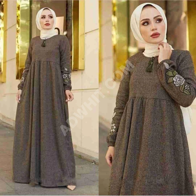 فستان نسائي