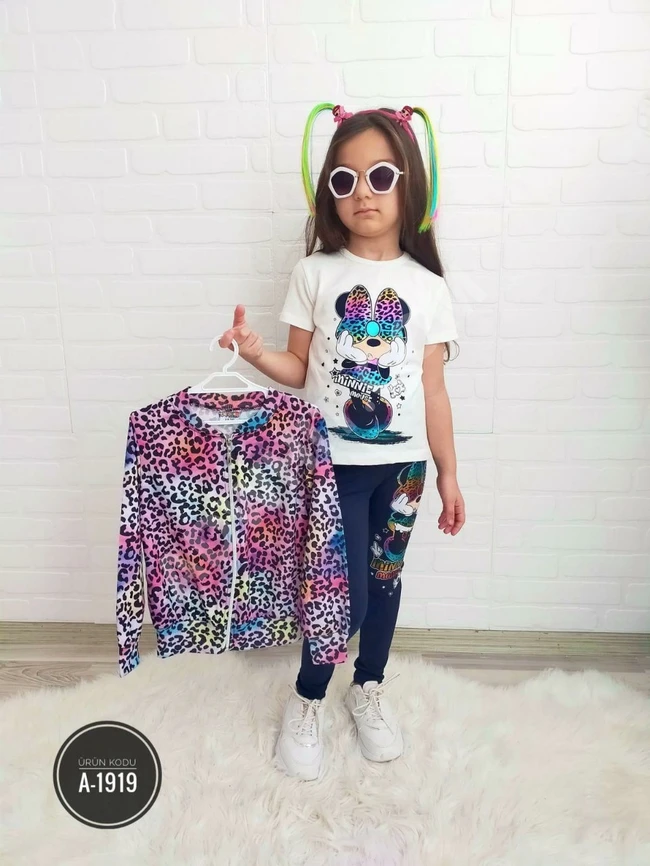 طقم بناتي ثلاث قطع