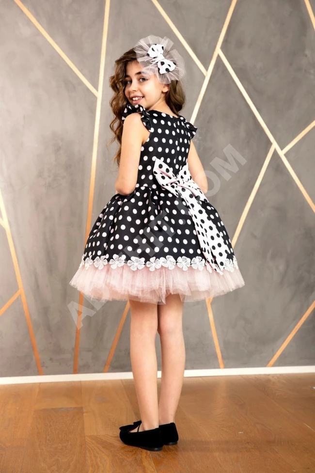 فستان بناتي مع اكسسوار للشعر 