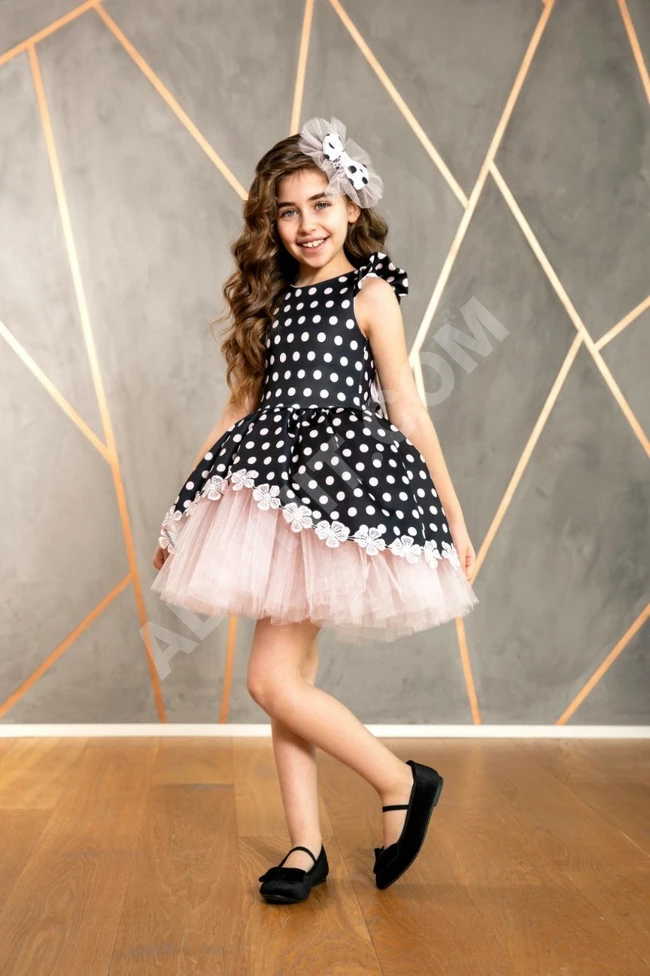 فستان بناتي مع اكسسوار للشعر 