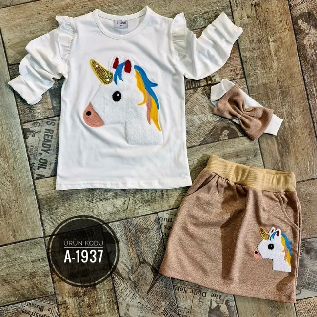 طقم بناتي ثلاث قطع