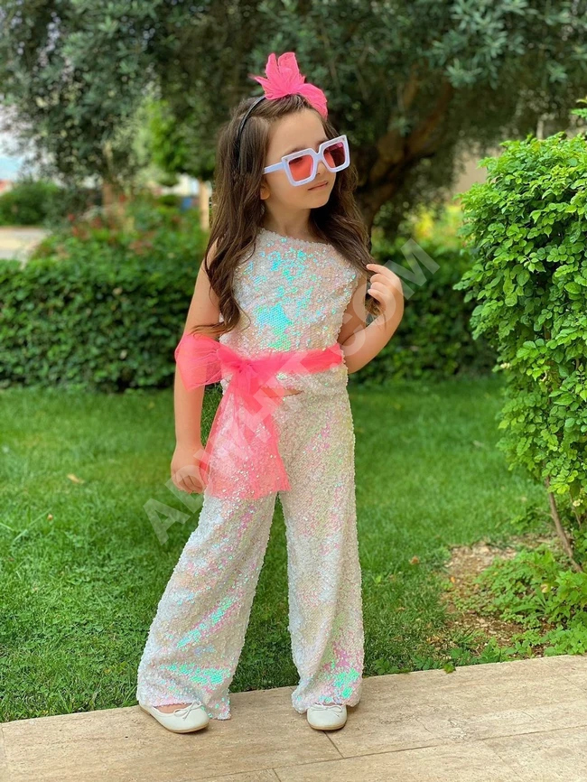 طقم بناتي تخفيض لمدة محدودة