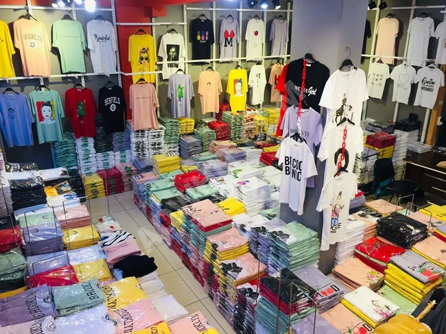 تيشرتات  نسائي 