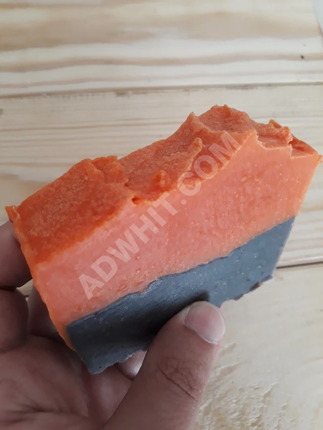 صابون طبيعي - صابونة اليوسفي وَ الفحم.