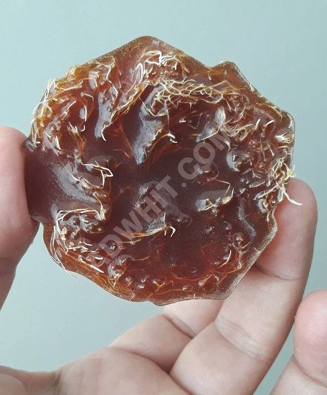 صابون جليسيرين الكركم وَ العسل بالليف الطبيعي.