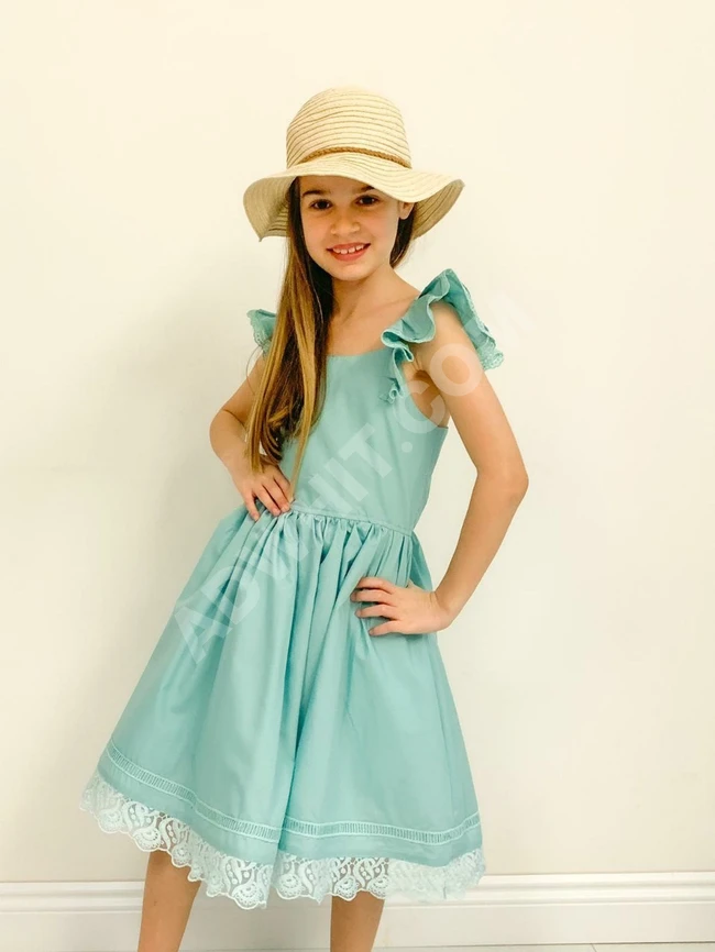 فستان بناتي بسعر مخفض 