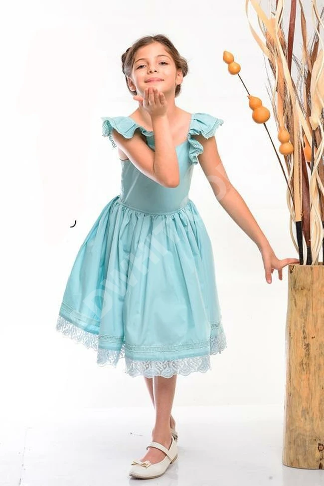 فستان بناتي بسعر مخفض 