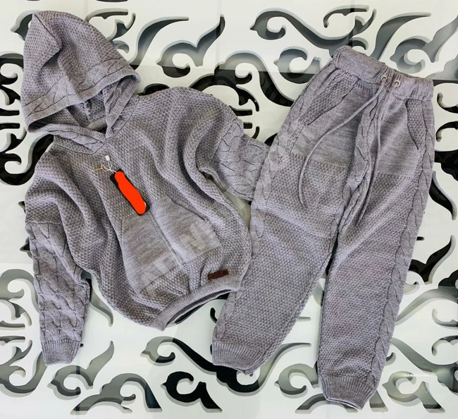 طقم صوف بناتي 