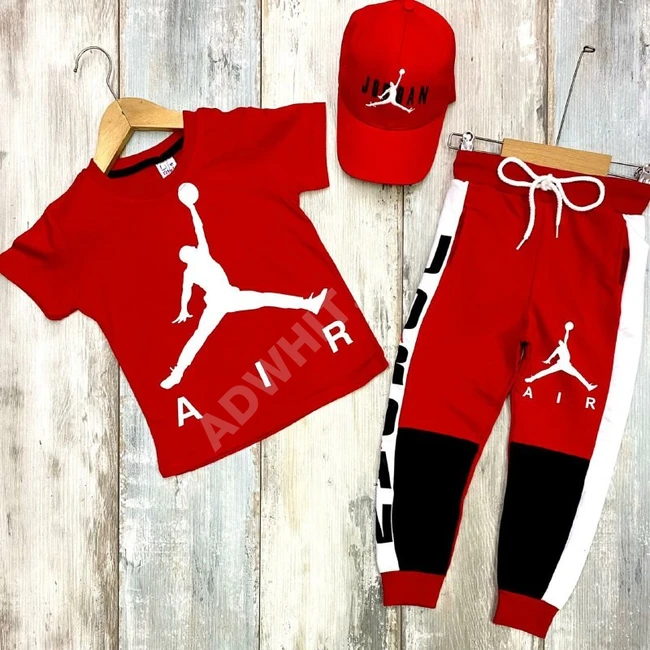 طقم ولادي مع قبعة