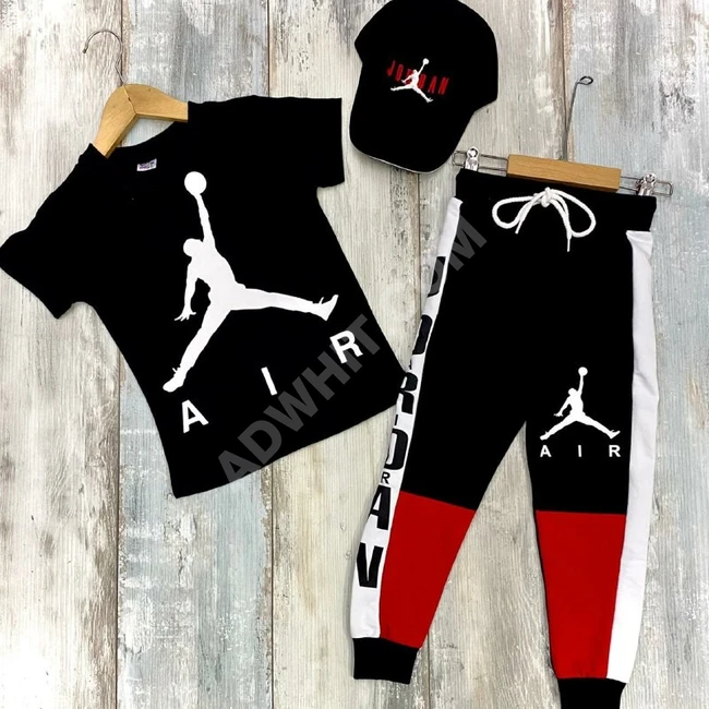 طقم ولادي مع قبعة