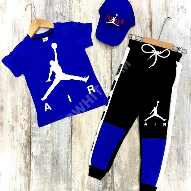 طقم ولادي مع قبعة