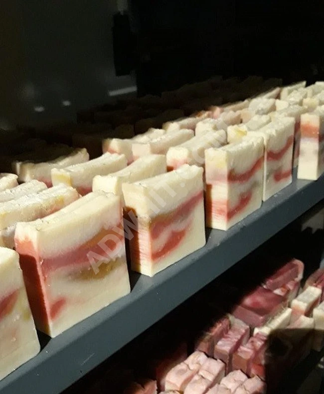 صابون طبيعي - صابونة خشب الصندل.