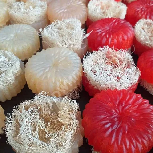 صابون الورد بالليف الطبيعي و' صابون مسك الطهاره بالليف الطبيعي.