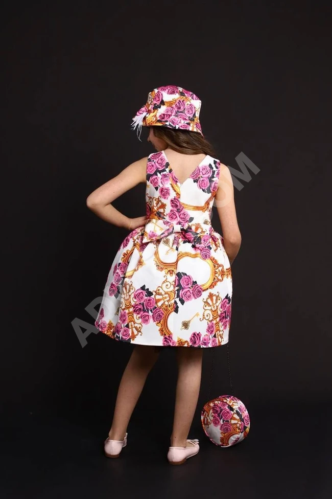 فستان بناتي مع قبعة وحقيبة