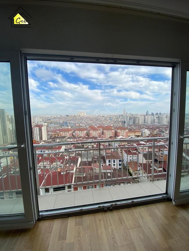 شقة 3+1  للبيع 170 م مربع في القسم الاوربي من اسطنبول ضمن مجمع كامل الخدمات الترفيهيه