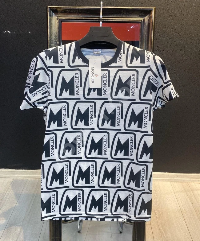 تيشرت رجالي صيفي بأشكال مختلفة 