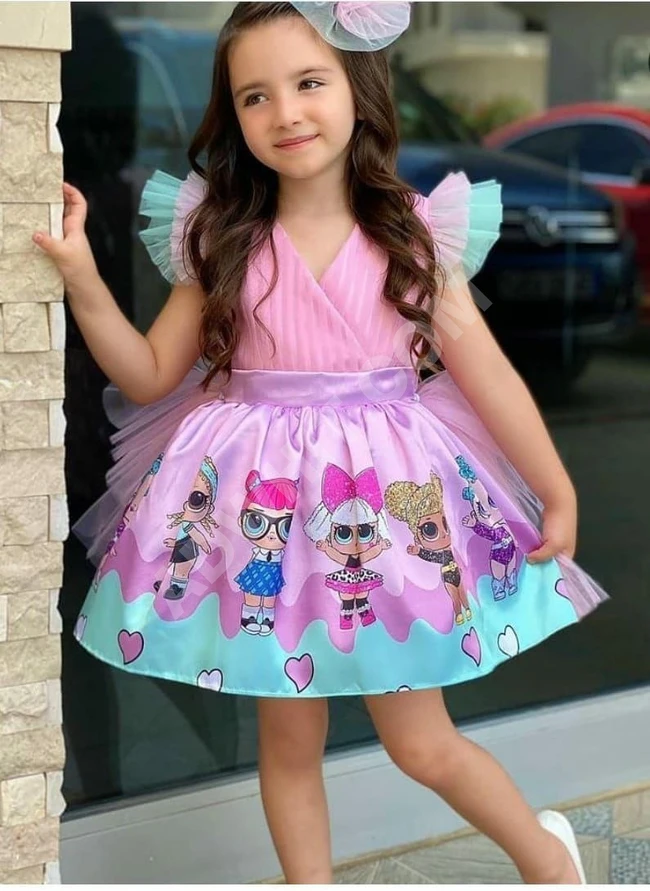 فستان بناتي مع اكسسوار للشعر 