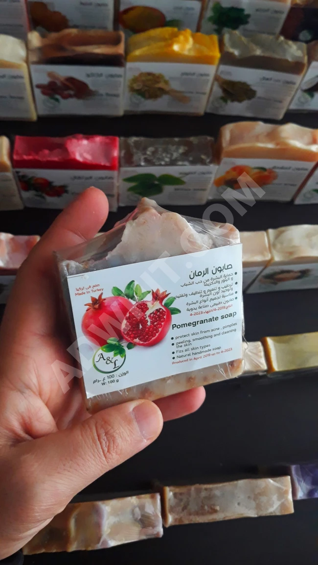 صابون الرمان الطبيعي.