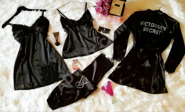 طقم نوم نسائي اربع قطع 