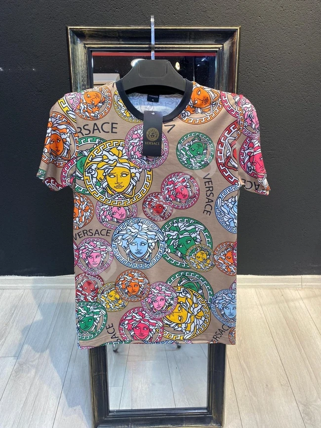 تيشرتات رجالية صيفي بأشكال والوان مختلفة