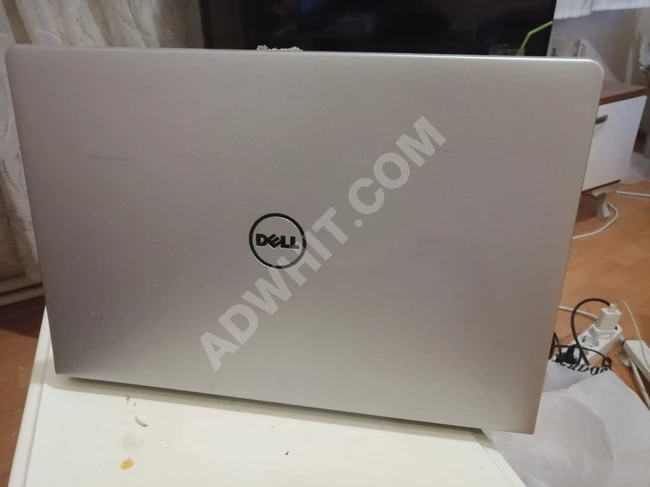 لابتوب من dell