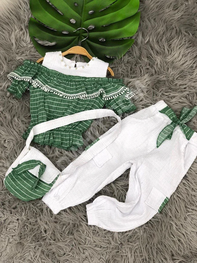 طقم بناتي ثلاث قطع