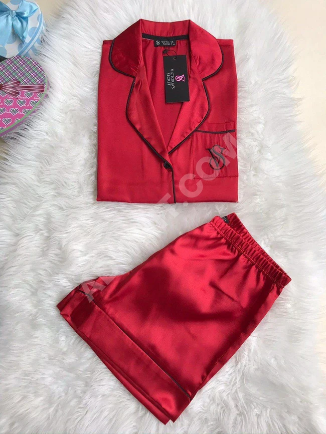 بيجاما نوم نسائية ساتان حرير 