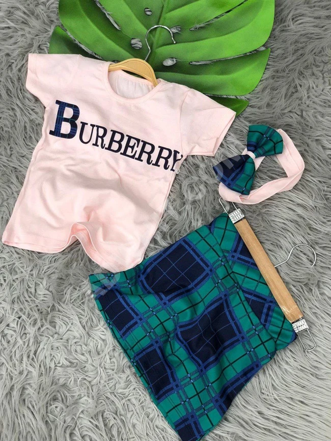 طقم بناتي ثلاث قطع 