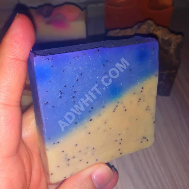 صابون بذور الخشخاش الطبيعي.