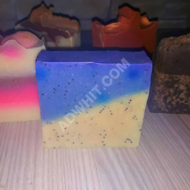 صابون بذور الخشخاش الطبيعي.