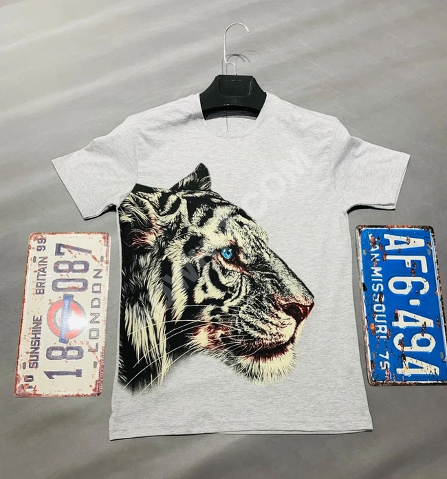 كنزة رجالية بطبعة التايجر