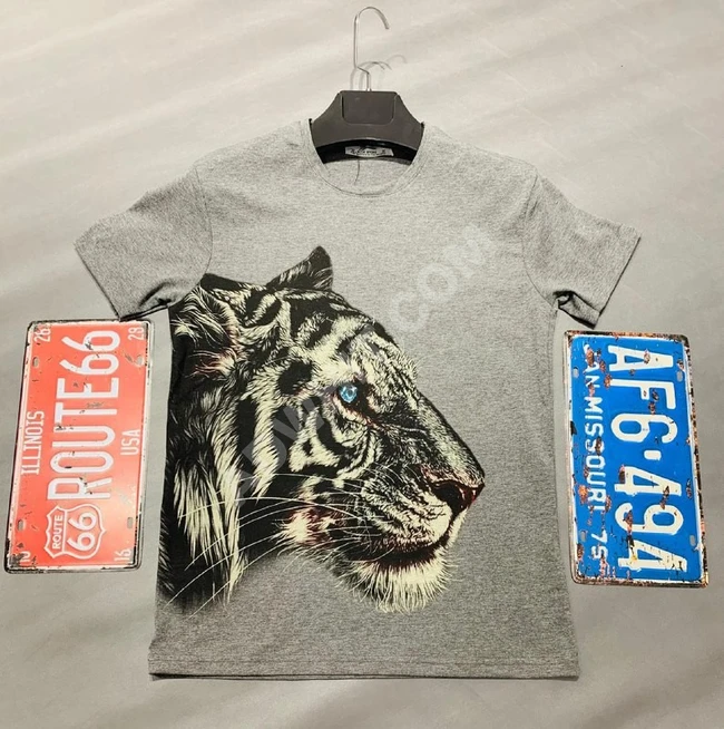 كنزة رجالية بطبعة التايجر