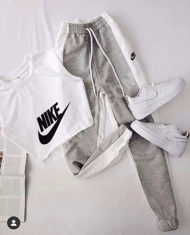 بيجاما سبور نسائية 