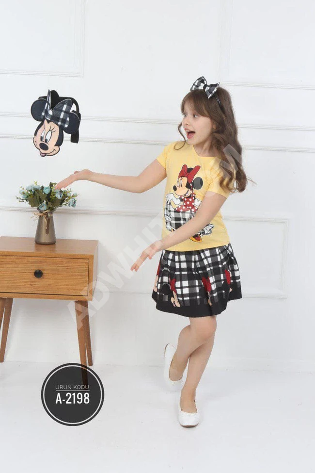 طقم صيفي بناتي مع حقيبة وربطة شعر