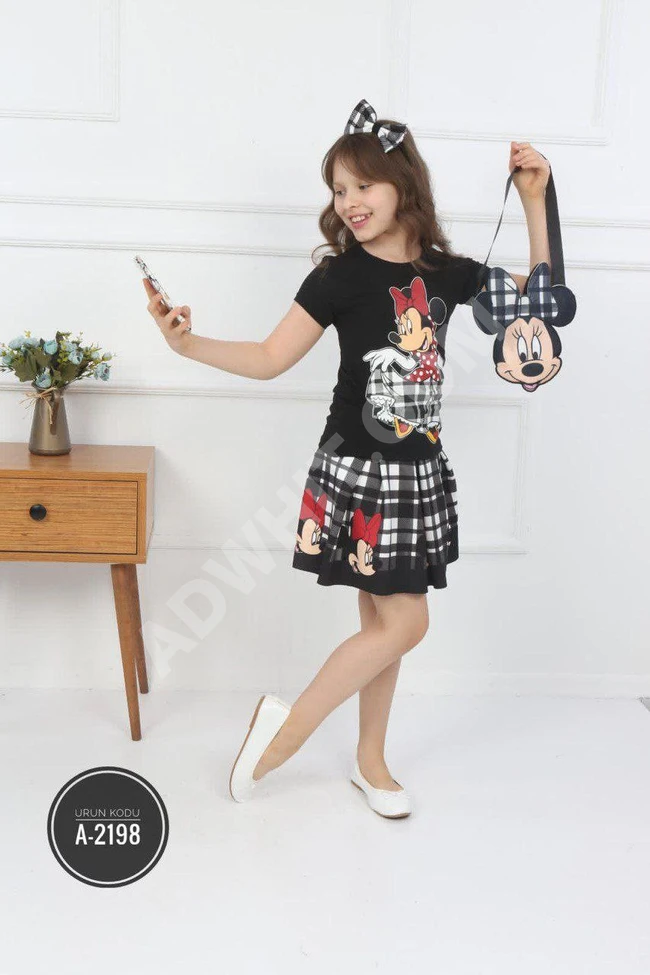 طقم صيفي بناتي مع حقيبة وربطة شعر