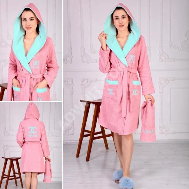 برنص حمام مع بشكير نسائي قصير