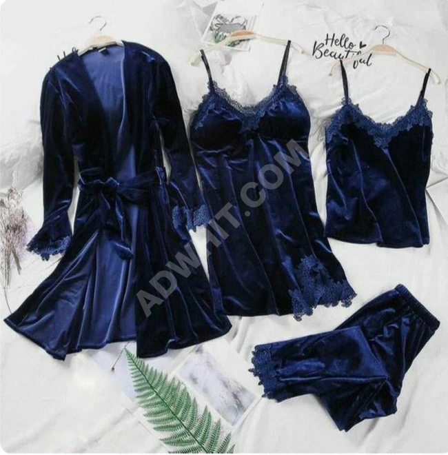 بيجاما نوم مخمل اربع قطع 