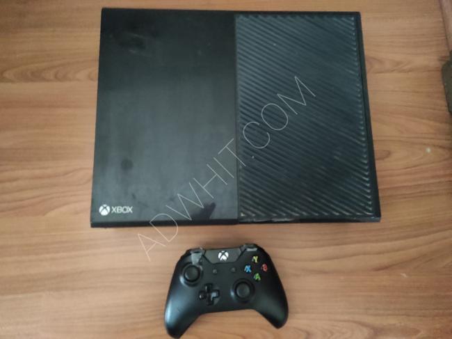 Xbox 1 مستعمل للبيع مع يد خالي من الأعطال