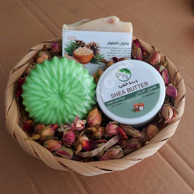 باكيج صابون طبيعي و كريم زبدة شيا أو زبدة كاكاو طبيعي. 
